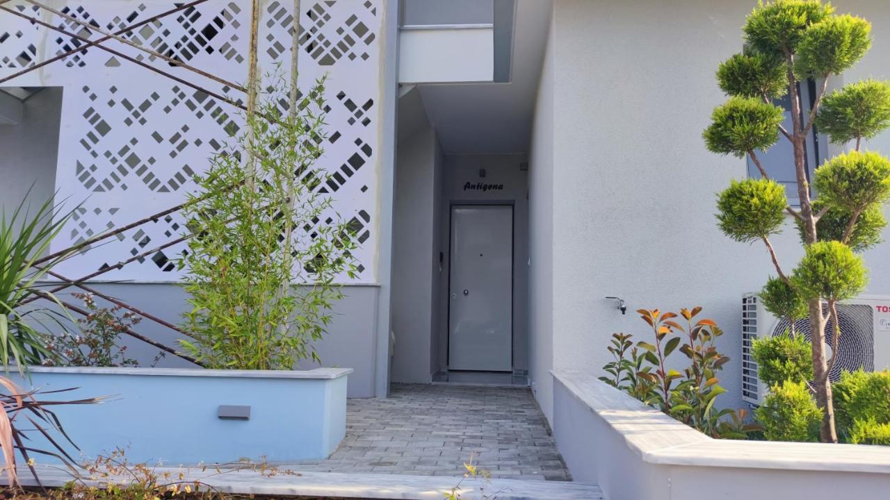 Apartament Antigona Nikiti Zewnętrze zdjęcie